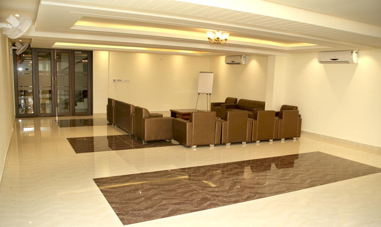 Hotel Lavanya Palace Ratlam Ngoại thất bức ảnh